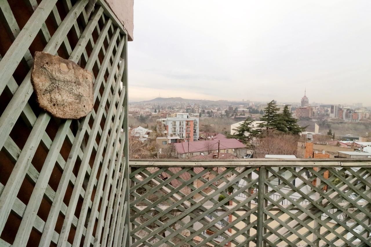 Отель Artists Residence in Tbilisi Тбилиси-18