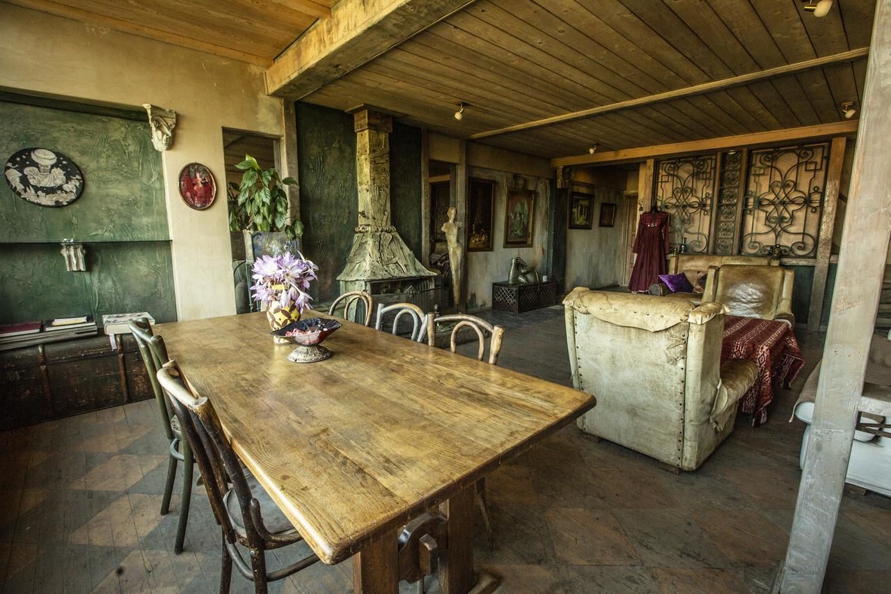 Отель Artists Residence in Tbilisi Тбилиси-24