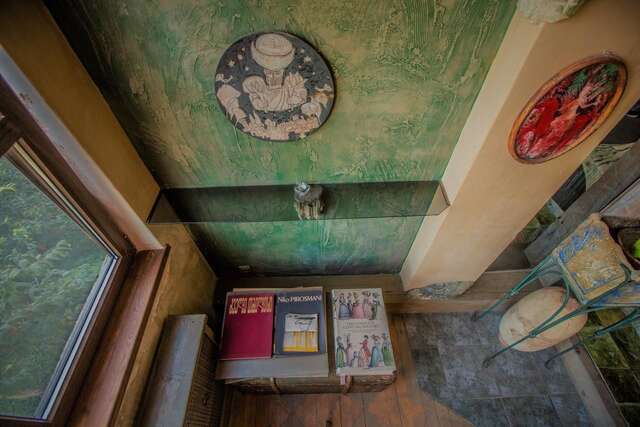 Отель Artists Residence in Tbilisi Тбилиси-27
