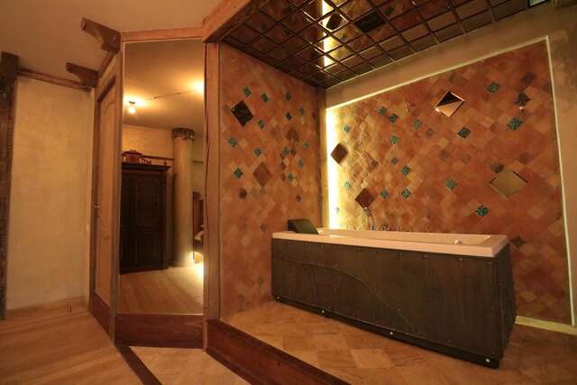Отель Artists Residence in Tbilisi Тбилиси-30