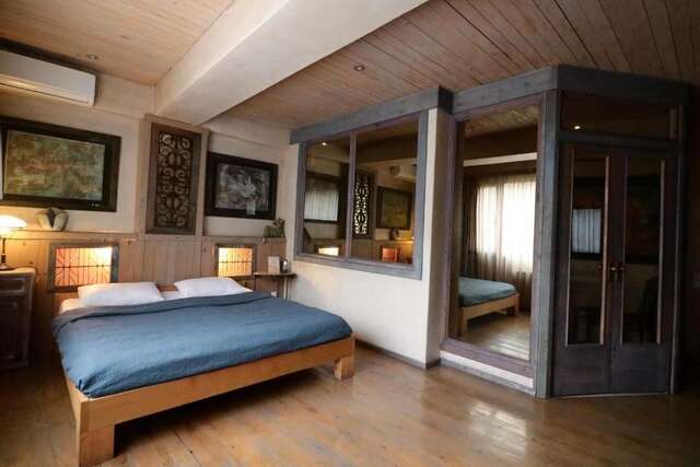 Отель Artists Residence in Tbilisi Тбилиси-50