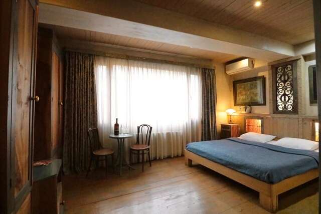Отель Artists Residence in Tbilisi Тбилиси-53